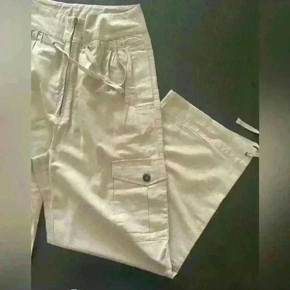 VENUS Pants - Venus NWOT Linen Cargo Style Pant Size 2